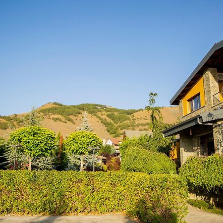 Casa Gace Hotel Korce Bagian luar foto