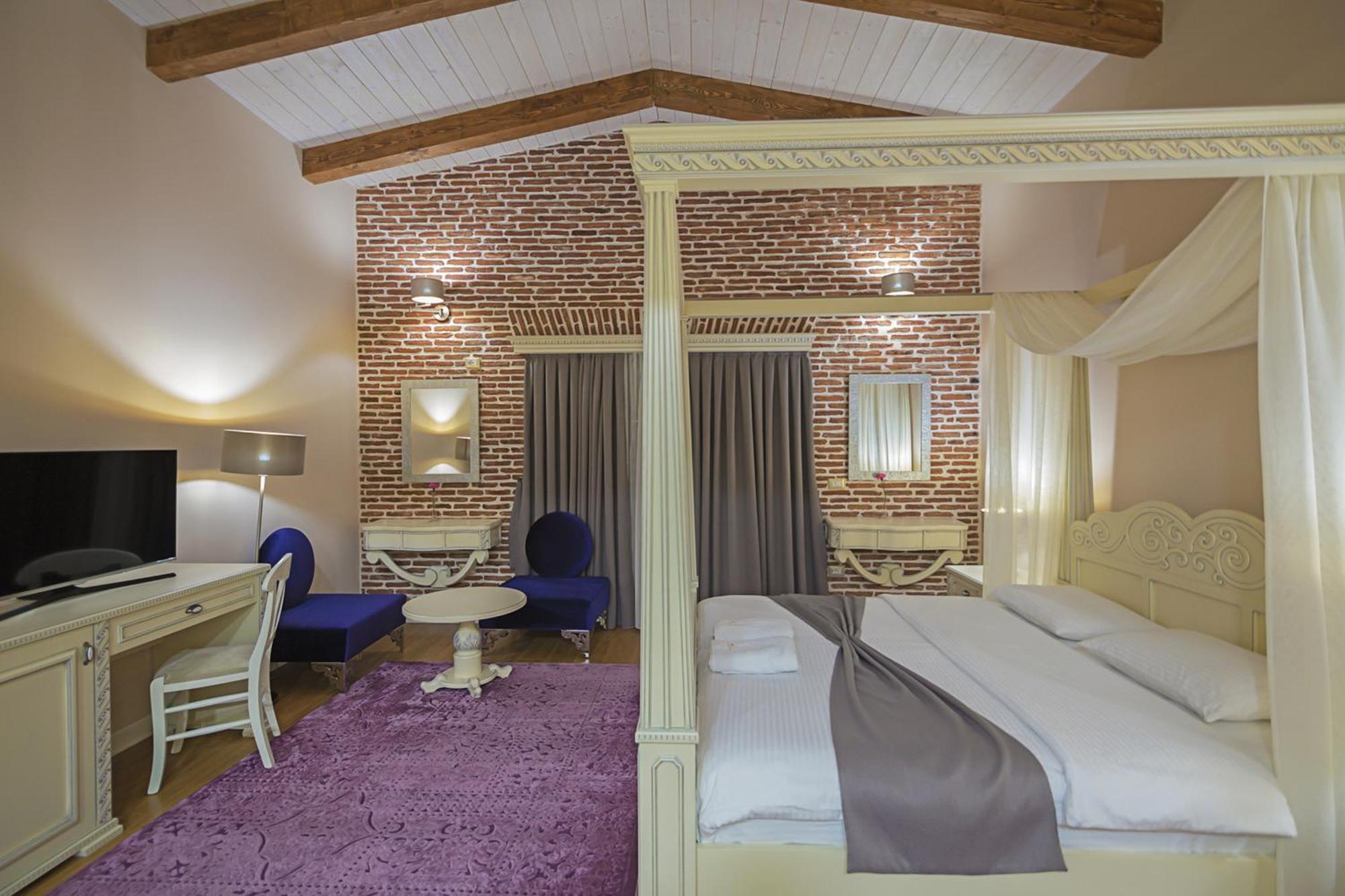 Casa Gace Hotel Korce Bagian luar foto