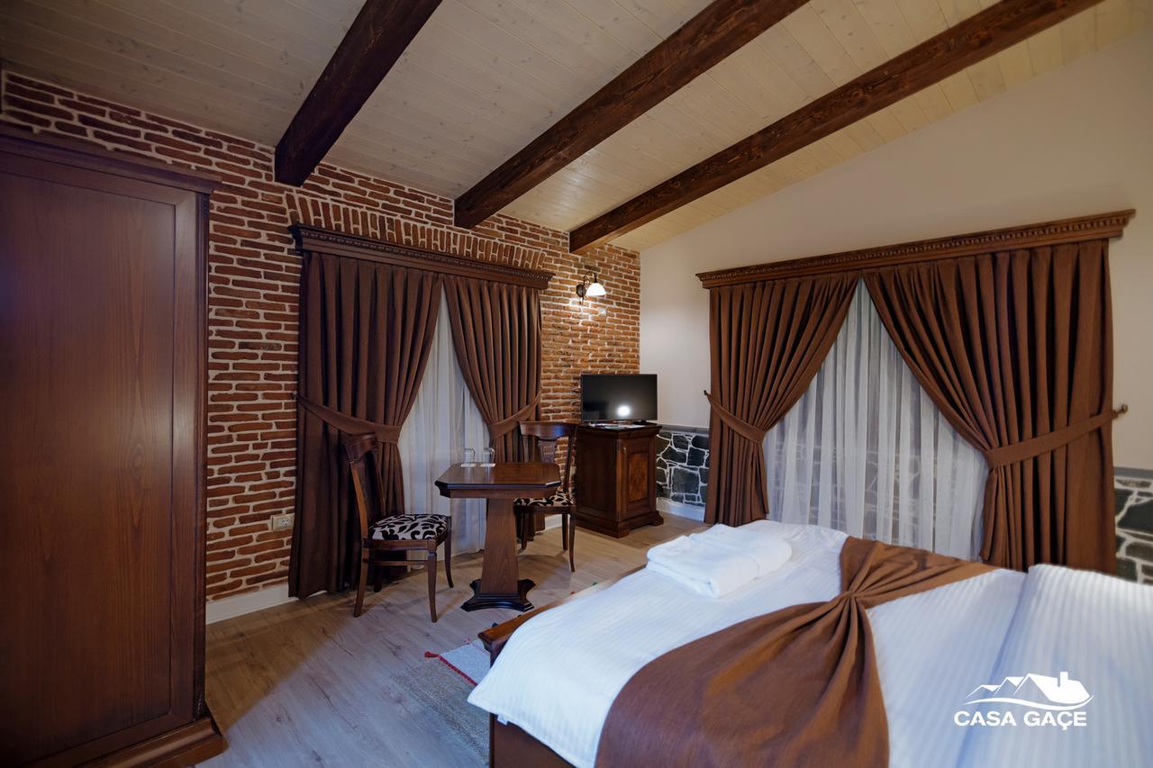 Casa Gace Hotel Korce Bagian luar foto