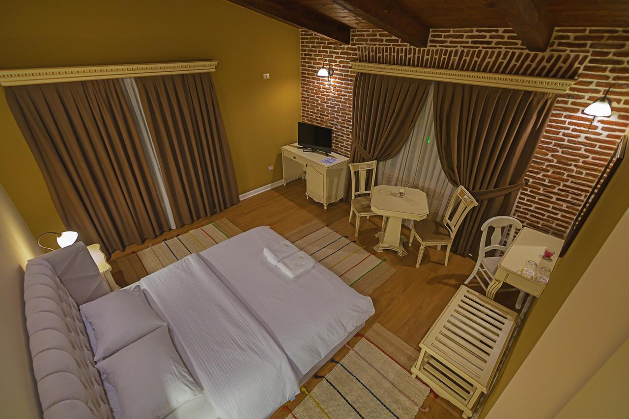 Casa Gace Hotel Korce Bagian luar foto